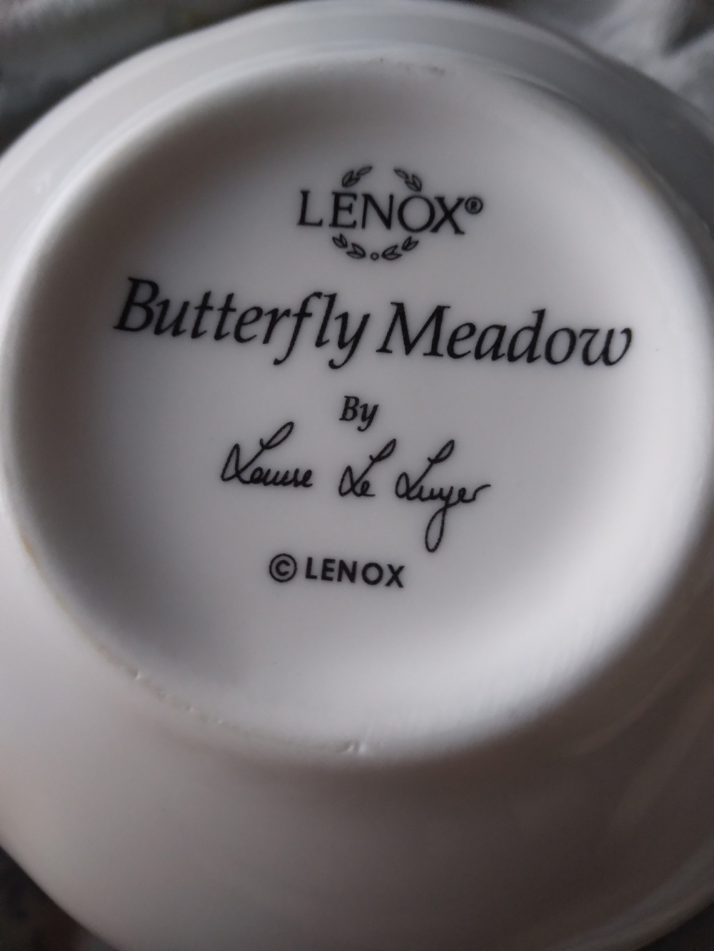 Lenox Porcelain Butterfly Meadow 4.75" Dessert Bowl Blue and White - Picture 9 of 9